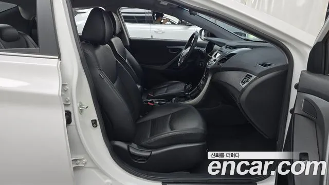 Hyundai Avante 2013 thumb 11