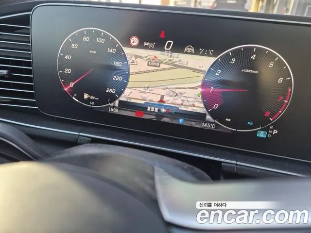 Mercedes-Benz GLE 2025 thumb 6