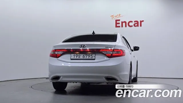 Hyundai Grandeur 2014 thumb 4