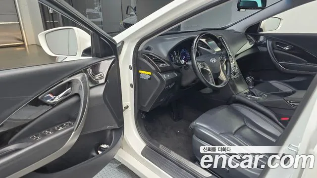 Hyundai Grandeur 2014 thumb 10