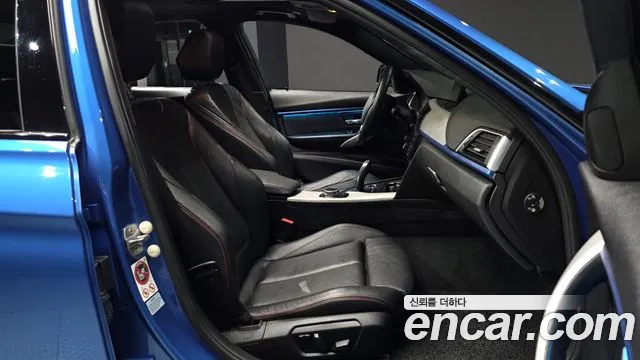 BMW 3-Series 2016 thumb 12