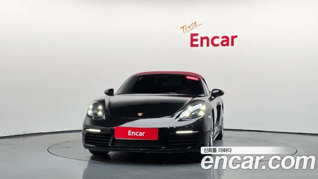 Porsche Cayman 2022 thumb 2