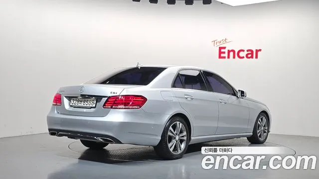 Mercedes-Benz E-Класс 2014 thumb 2