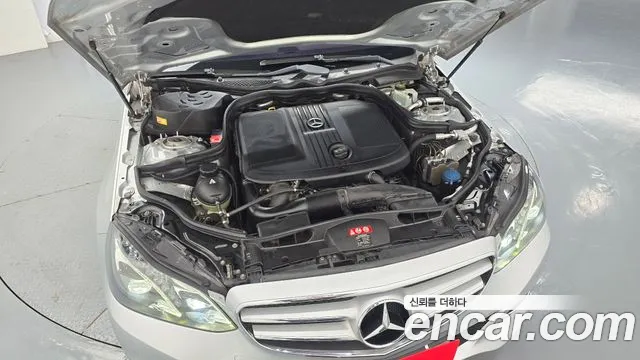 Mercedes-Benz E-Класс 2014 thumb 6