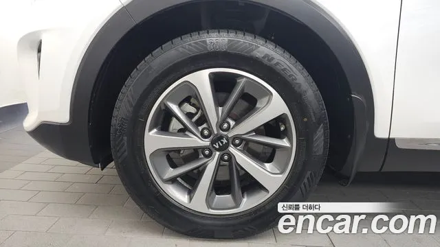 Kia Sorento 2019 thumb 5