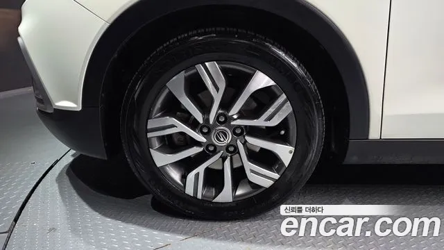 KG_Mobility_Ssangyong TIBOLI 2018 thumb 5