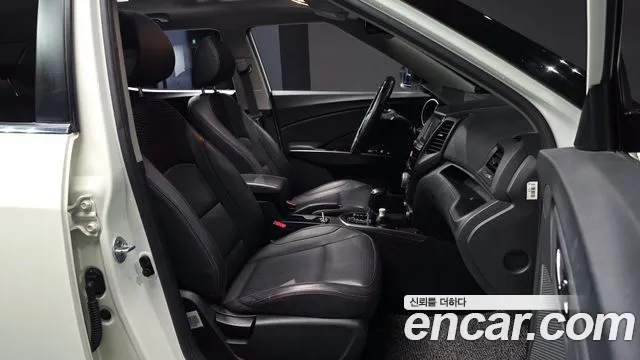 KG_Mobility_Ssangyong TIBOLI 2018 thumb 12
