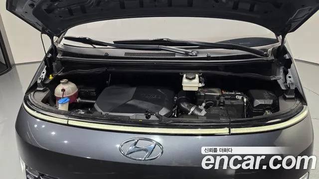 Hyundai Staria 2021 thumb 5