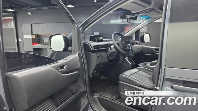 Hyundai Staria 2021 thumb 9