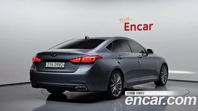 Hyundai Genesis 2016 thumb 2