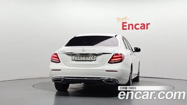 Mercedes-Benz E-Класс 2020 thumb 4