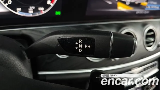 Mercedes-Benz E-Класс 2020 thumb 9