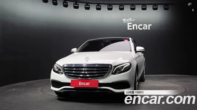 Mercedes-Benz E-Класс 2019 thumb 3