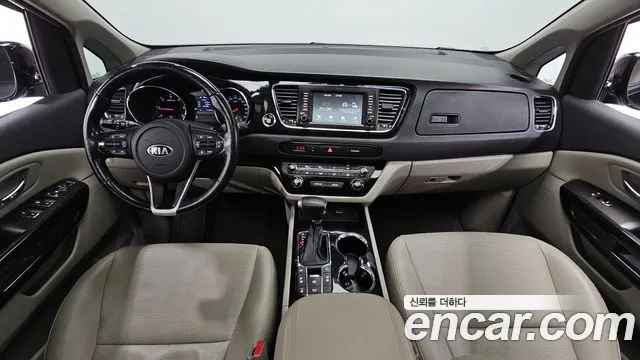 Kia Carnival 2018 thumb 7