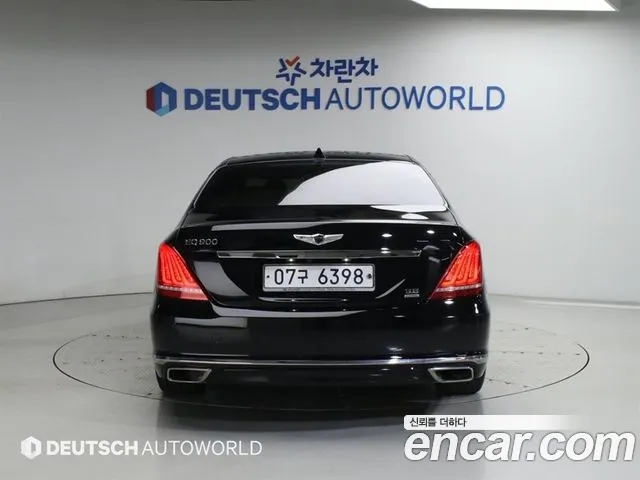 Genesis G90 2017 thumb 4