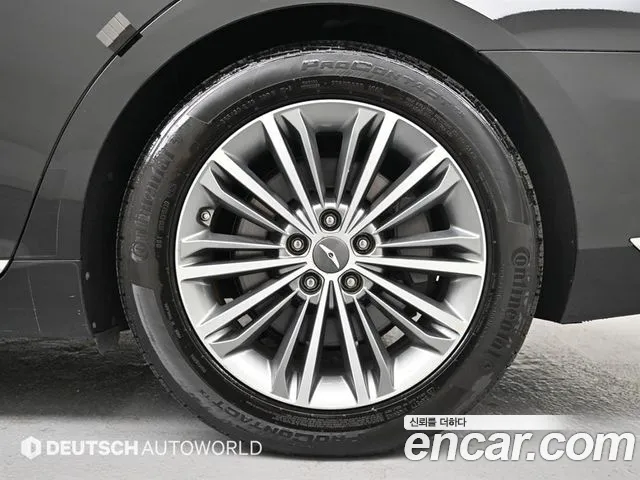 Genesis G90 2017 thumb 5