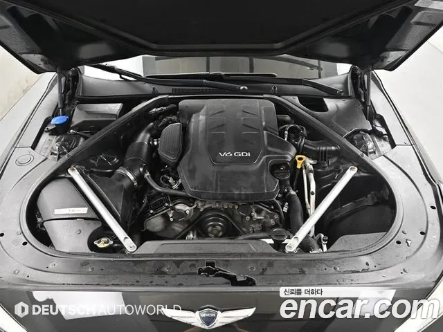 Genesis G90 2017 thumb 6