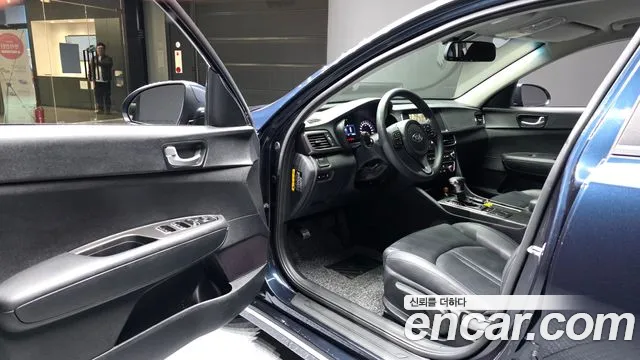 Kia K5 2017 thumb 10