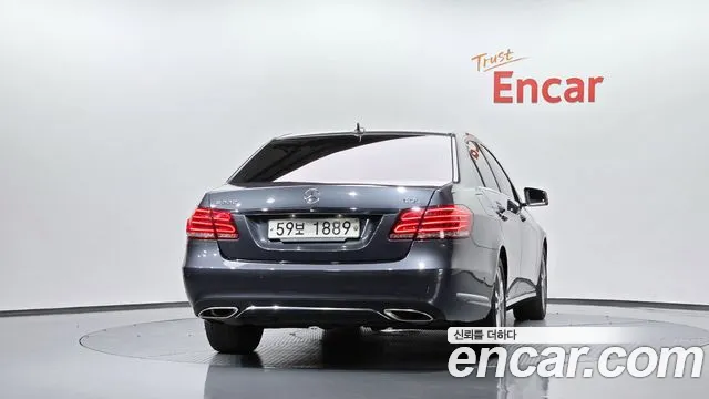 Mercedes-Benz E-Класс 2014 thumb 3