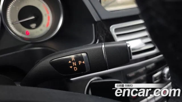 Mercedes-Benz E-Класс 2014 thumb 8