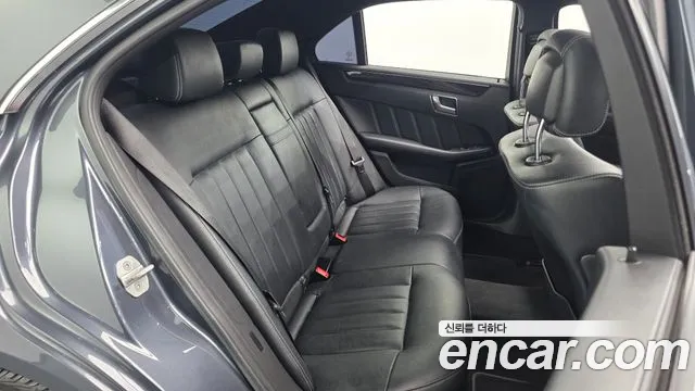 Mercedes-Benz E-Класс 2014 thumb 10