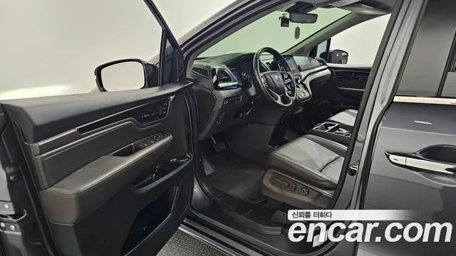 Honda Odyssey 2017 thumb 10