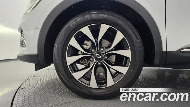 Renault-KoreaSamsung Arkana 2022 thumb 5