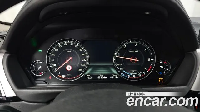 BMW 4-Series 2020 thumb 8