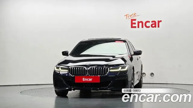 BMW 5-Series 2021 thumb 2