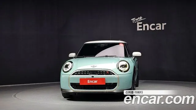 MINI Hatch 2025 thumb 3
