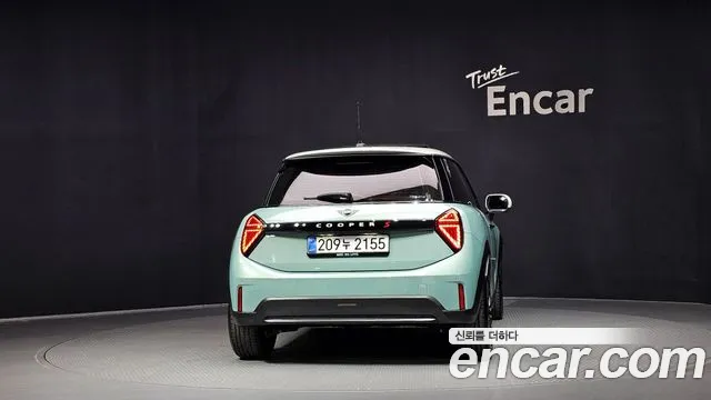 MINI Hatch 2025 thumb 4