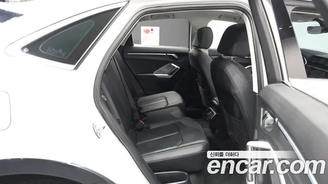 Audi Q3 2020 thumb 11