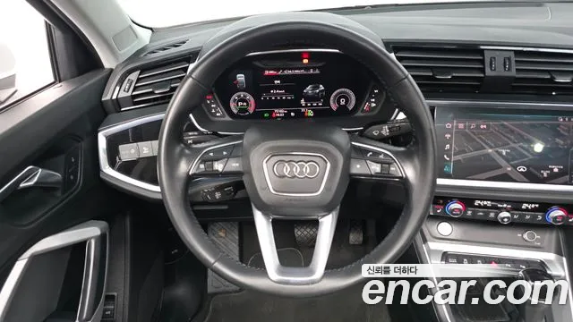 Audi Q3 2020 thumb 12