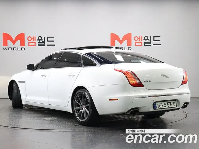 Jaguar XJ 2014 thumb 4