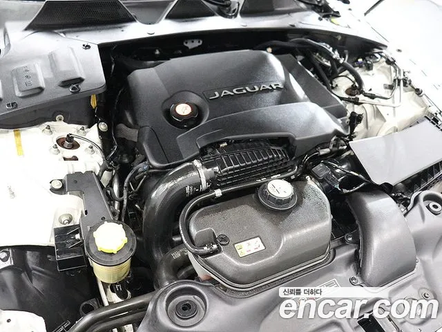 Jaguar XJ 2014 thumb 6