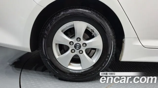 Kia K5 2014 thumb 5