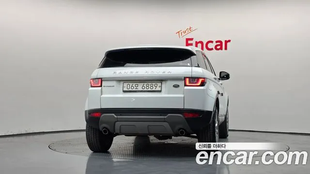 Land Rover Range Rover Evoque 2018 thumb 4