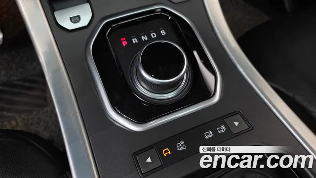 Land Rover Range Rover Evoque 2018 thumb 9