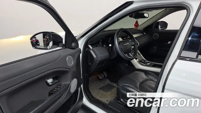 Land Rover Range Rover Evoque 2018 thumb 10