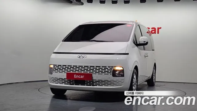 Hyundai Staria 2022 thumb 3
