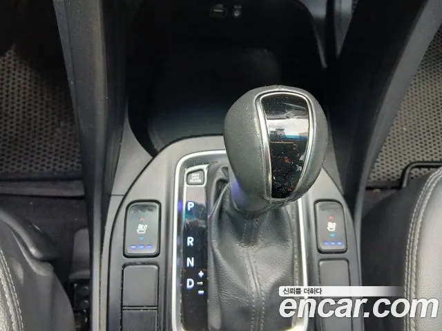 Hyundai Santa Fe 2015 thumb 8