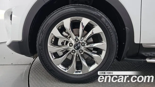 Kia Sorento 2018 thumb 4