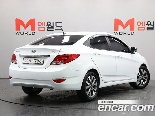 Hyundai Accent 2015 thumb 3