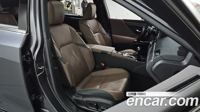 Lexus ES 2023 thumb 10
