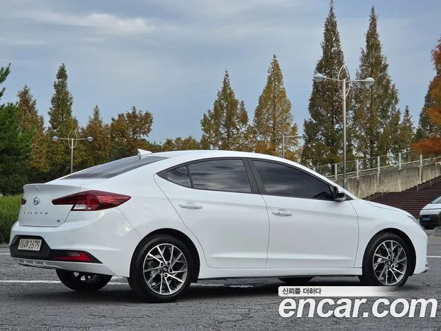 Hyundai Avante 2019 thumb 8