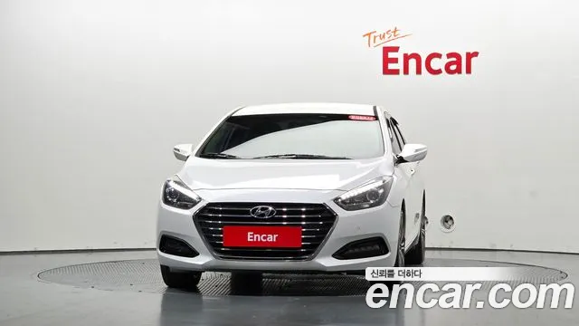 Hyundai i40 2015 thumb 2