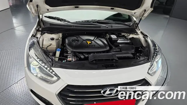Hyundai i40 2015 thumb 5
