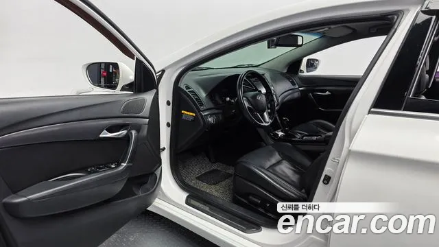 Hyundai i40 2015 thumb 9