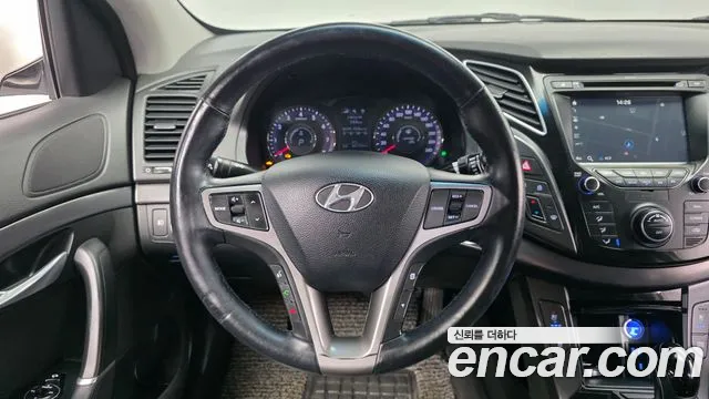 Hyundai i40 2015 thumb 12