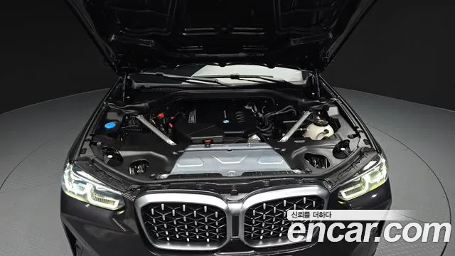 BMW X4 2022 thumb 5